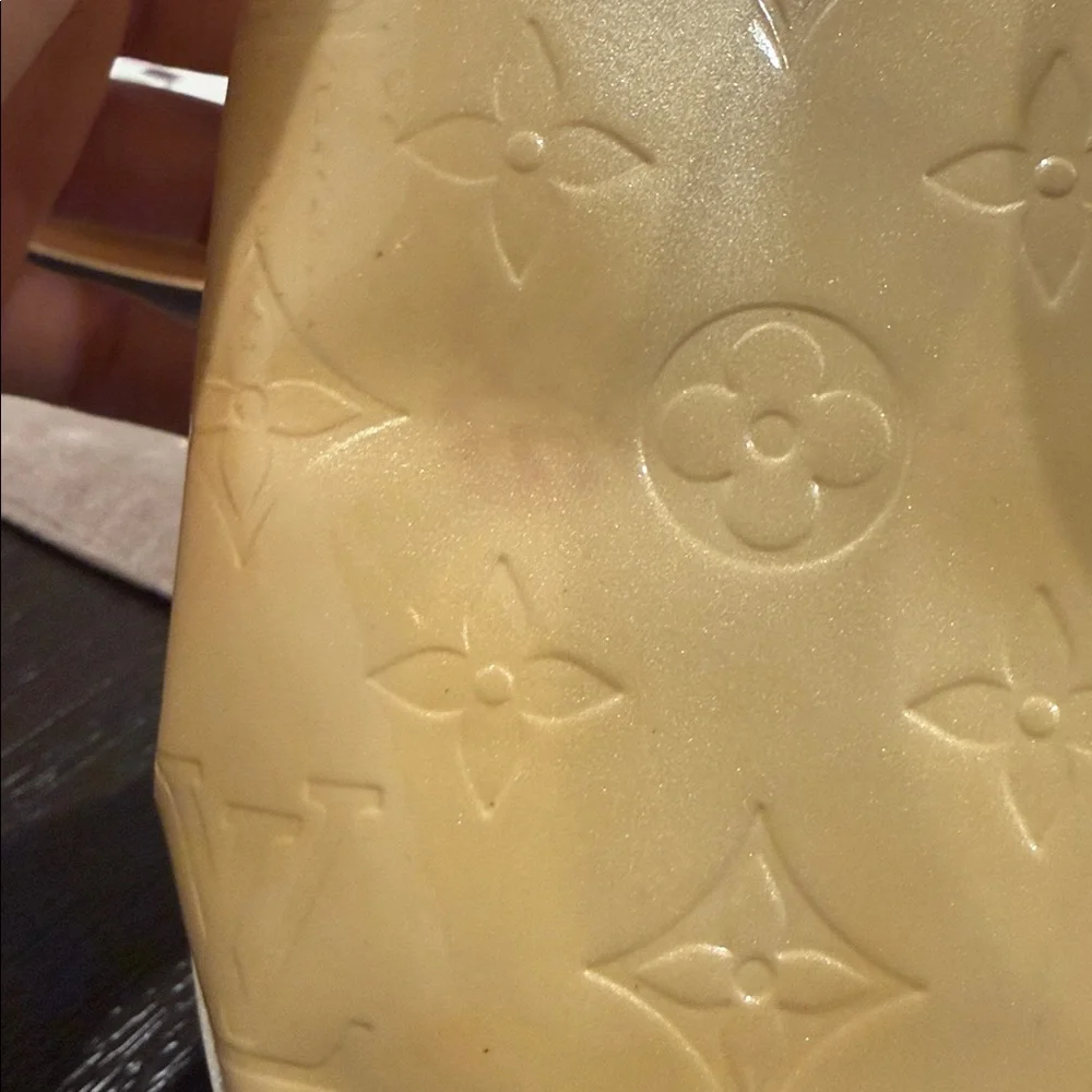 Louis Vuitton Monogram Vernis Reade PM - Picture 4 of 16